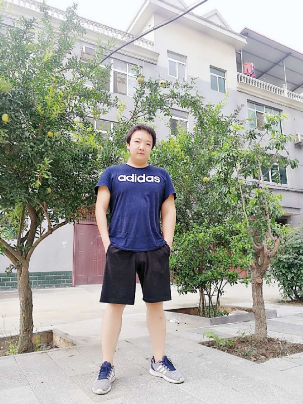 小宇的第一张照片--百色相亲服务中心