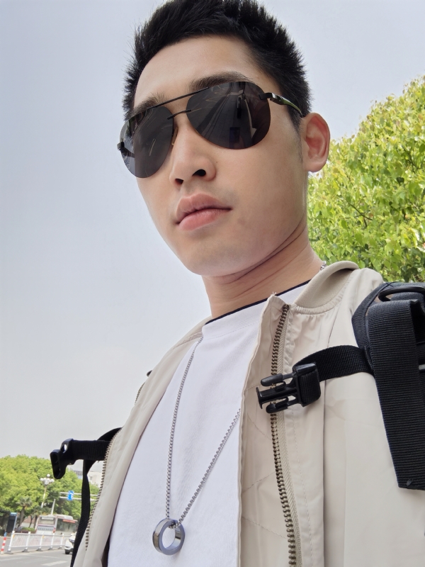 残花落陌,的第一张照片--百色相亲服务中心