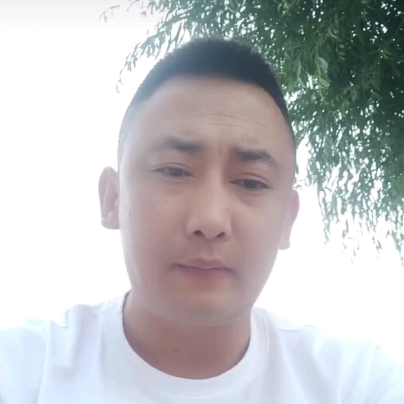 潇洒的第一张照片--百色相亲服务中心