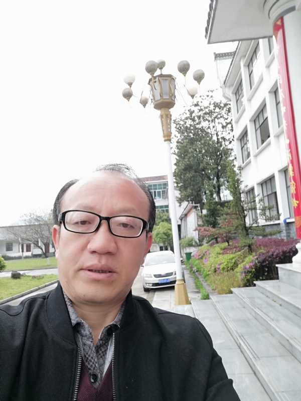 玫瑰祥云的第二张照片--百色相亲服务中心