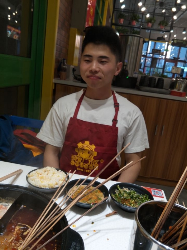 明晨的第一张照片--百色相亲服务中心