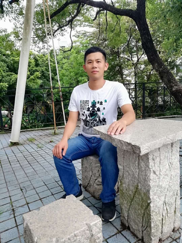 冷夜的第一张照片--百色相亲服务中心