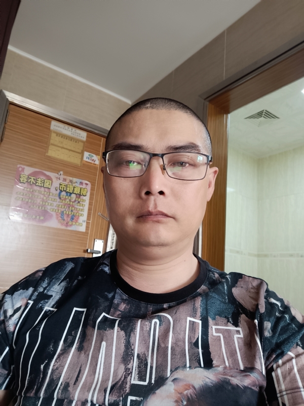 心梦无痕的第一张照片--百色相亲服务中心