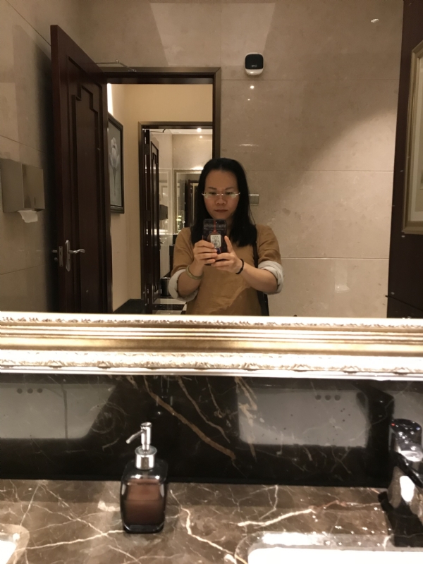 黄莺的第一张照片--百色相亲服务中心