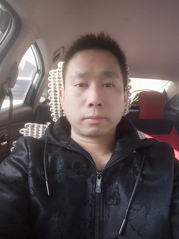 孤独的狼的第二张照片--百色相亲服务中心