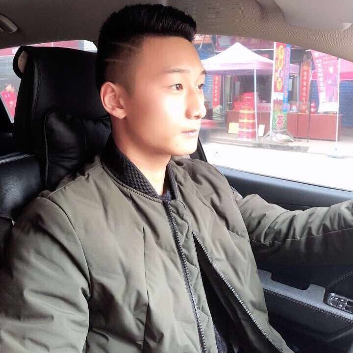 入戏太深的第二张照片--百色相亲服务中心