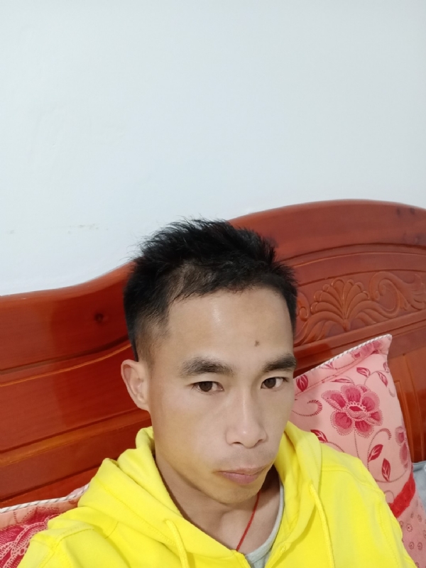 小biu崽的第一张照片--百色相亲服务中心