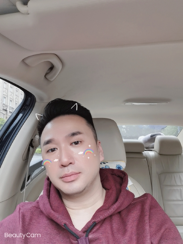 庭菘的第二张照片--百色相亲服务中心