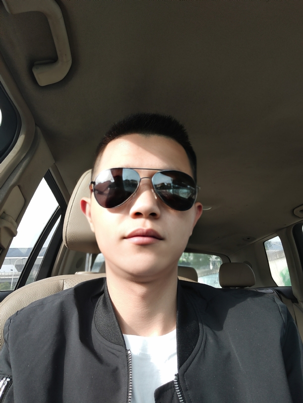 葛先生的第二张照片--百色相亲服务中心