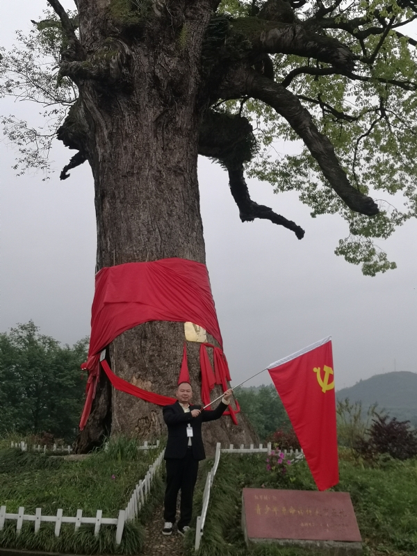 辉辉的第一张照片--百色相亲服务中心