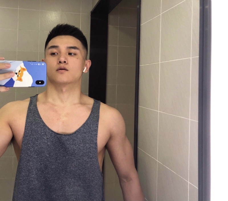 李文亮的第一张照片--百色相亲服务中心