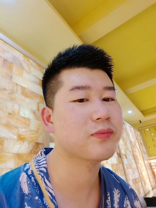 六月与阿十二的第一张照片--百色相亲服务中心