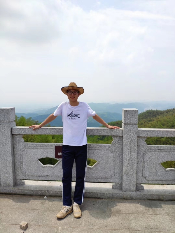 华华的第四张照片--百色相亲服务中心