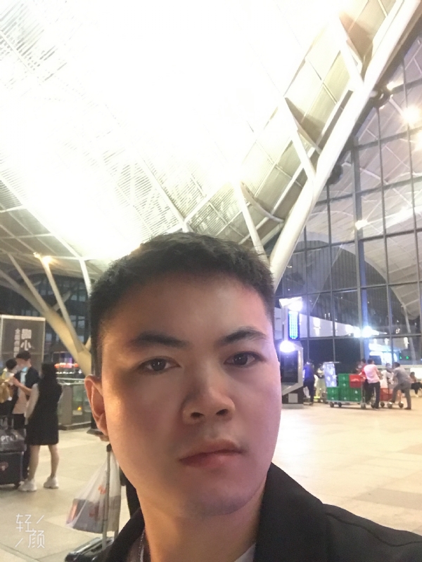 骑马的快乐的第一张照片--百色相亲服务中心