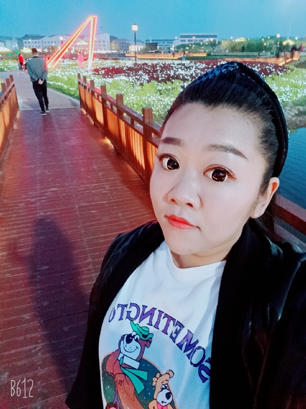 孙晓雪的第一张照片--百色相亲服务中心