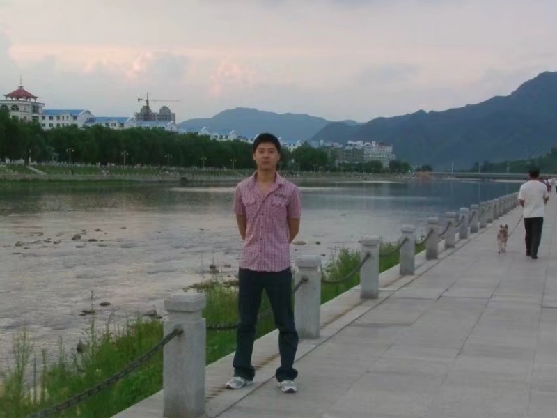 王王的第一张照片--百色相亲服务中心