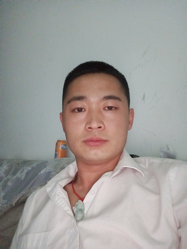 也许太年轻的第一张照片--百色相亲服务中心