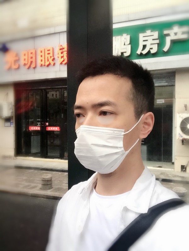 大宝的第一张照片--百色相亲服务中心