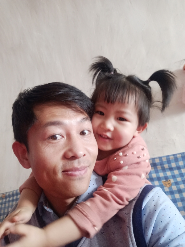 东京塔的第一张照片--百色相亲服务中心