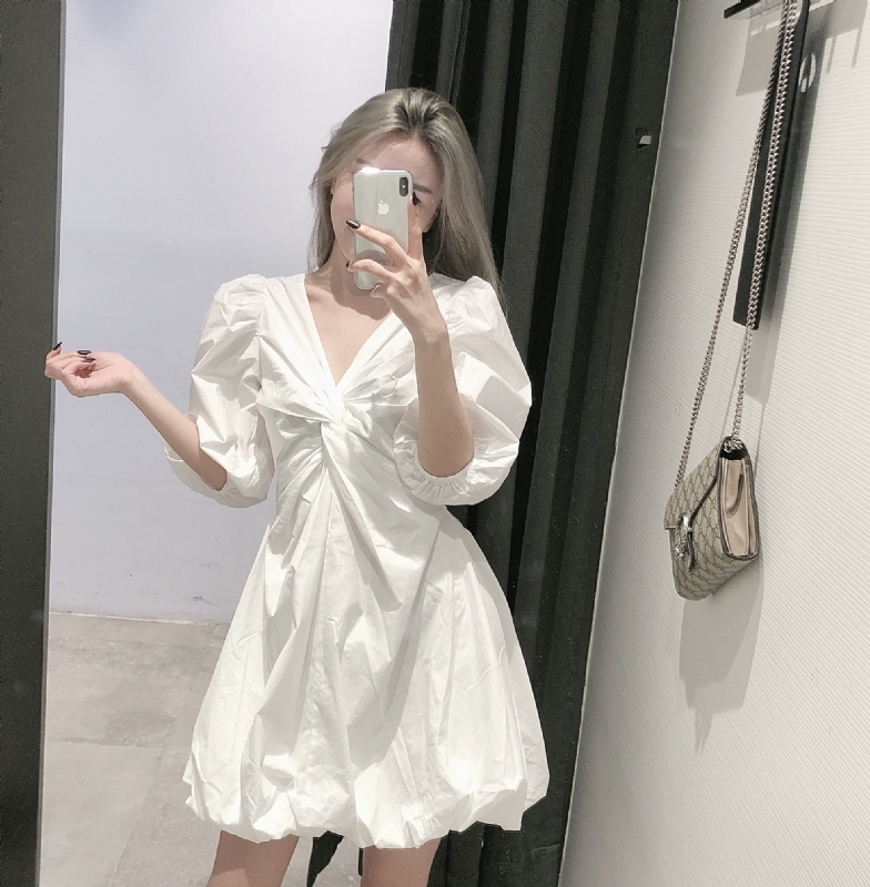 你最珍贵的第三张照片--百色相亲服务中心