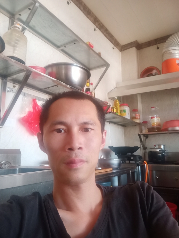 生活还在继续的第一张照片--百色相亲服务中心