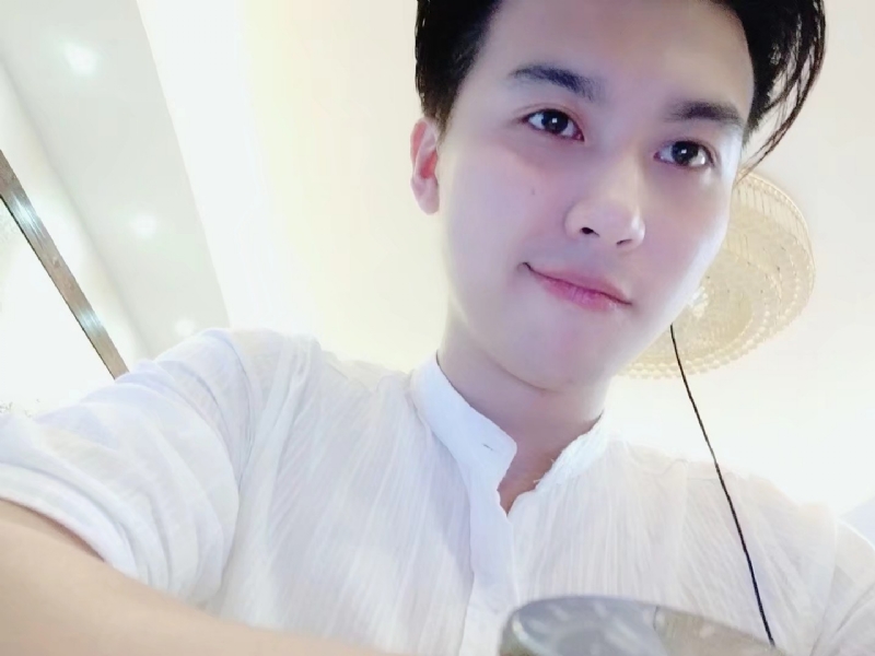 皮特王的第一张照片--百色相亲服务中心