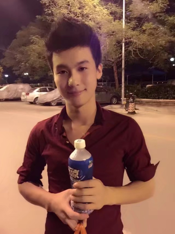 皮特王的第三张照片--百色相亲服务中心