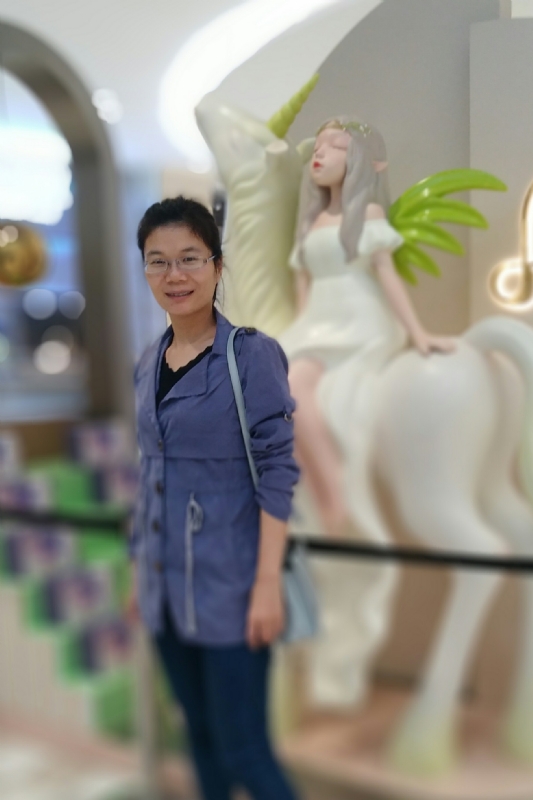 霞的第一张照片--百色相亲服务中心