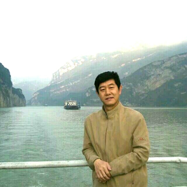 优秀善良178/72的第一张照片--百色相亲服务中心