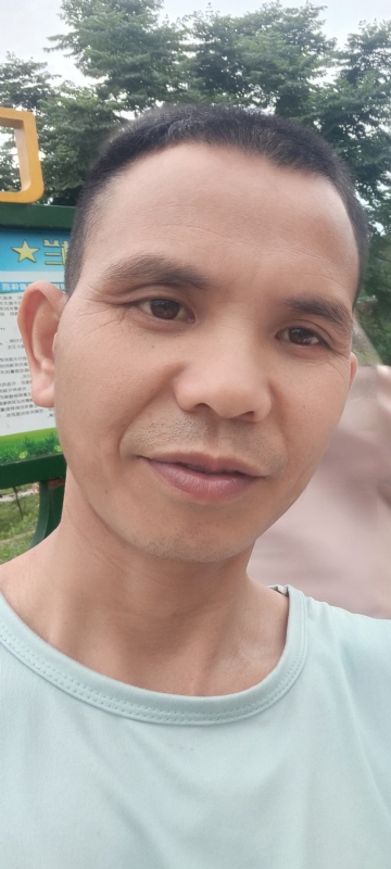 找个相爱的人结婚的第一张照片--百色相亲服务中心