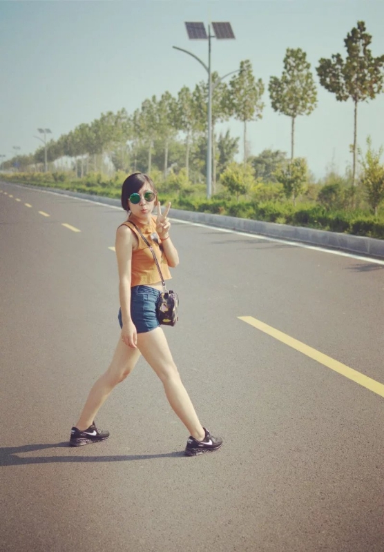 尤尤的第一张照片--百色相亲服务中心