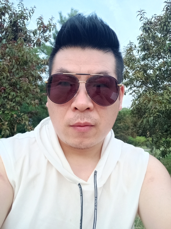 等风来的第二张照片--百色相亲服务中心