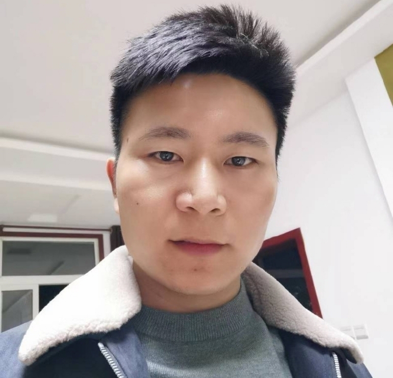 延峰的第一张照片--百色相亲服务中心