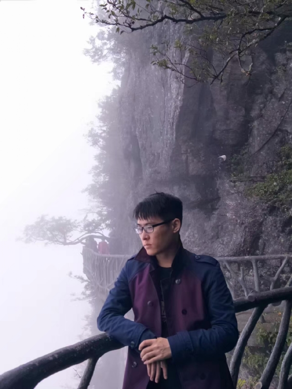 晨曦的第一张照片--百色相亲服务中心