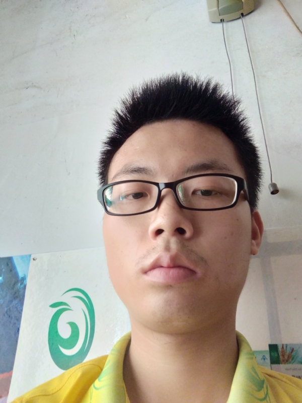 舒荷的第一张照片--百色相亲服务中心