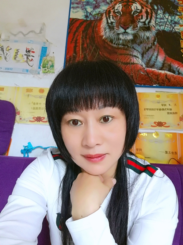 金鱼儿的第二张照片--百色相亲服务中心