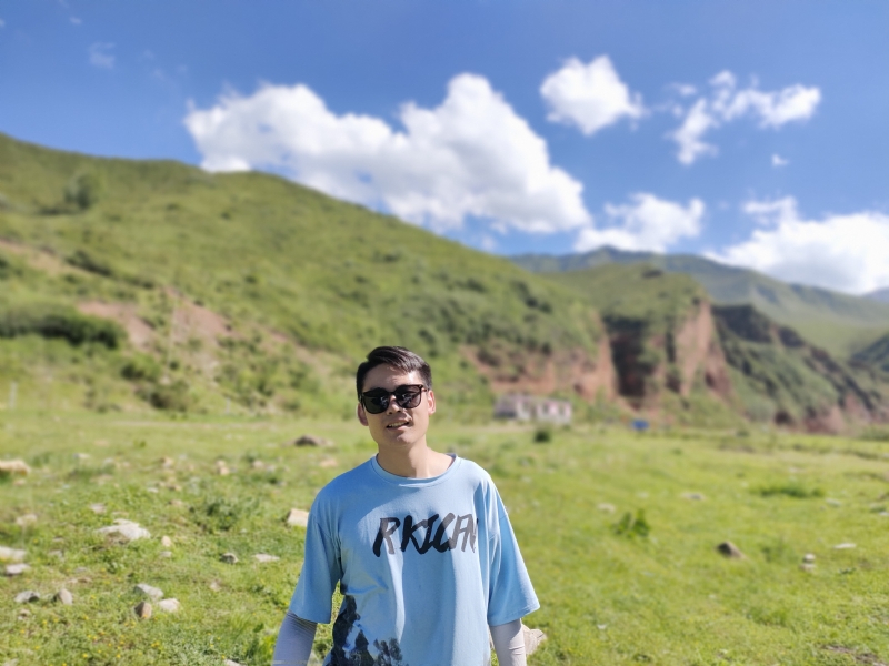 祁三岁的第一张照片--百色相亲服务中心