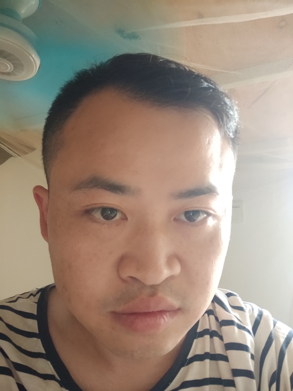 一切随缘的第一张照片--百色相亲服务中心