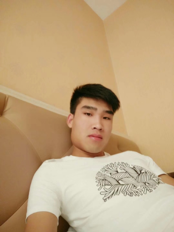 谁不曾孤单上路的第二张照片--百色相亲服务中心