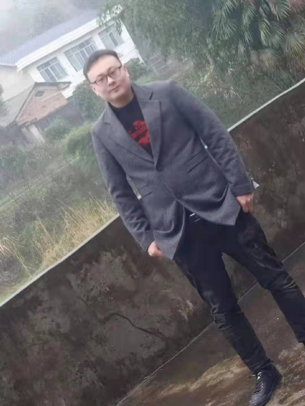 冰城的第二张照片--百色相亲服务中心