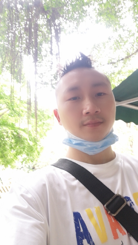 守望幸福的第一张照片--百色相亲服务中心