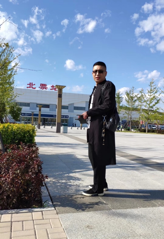 仟佰渡的第一张照片--百色相亲服务中心