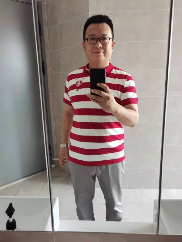 行走的打桩机的第二张照片--百色相亲服务中心