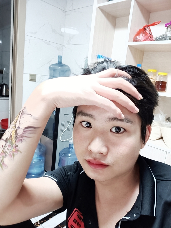 一纸荒年的第一张照片--百色相亲服务中心