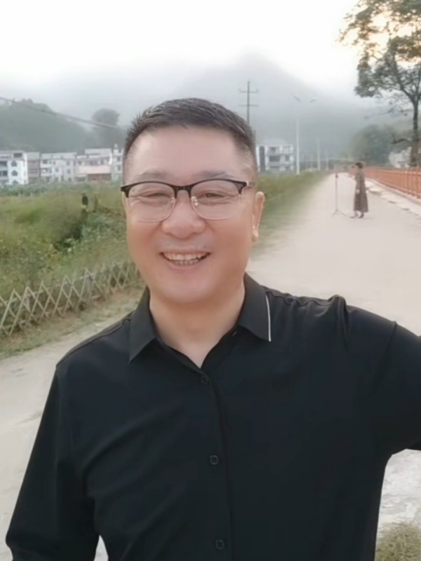 在這裡等你的第二张照片--百色相亲服务中心