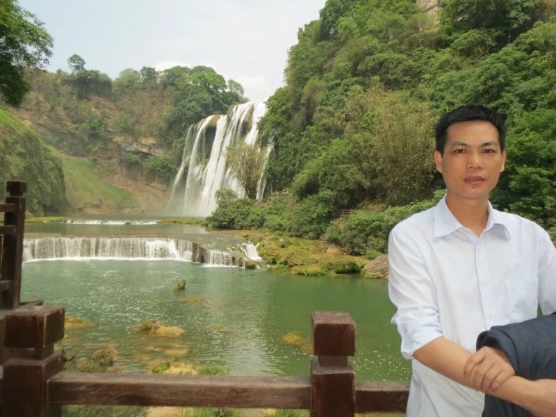 坚强芒果的第一张照片--百色相亲服务中心