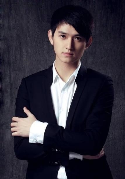 夏天的第一张照片--百色相亲服务中心