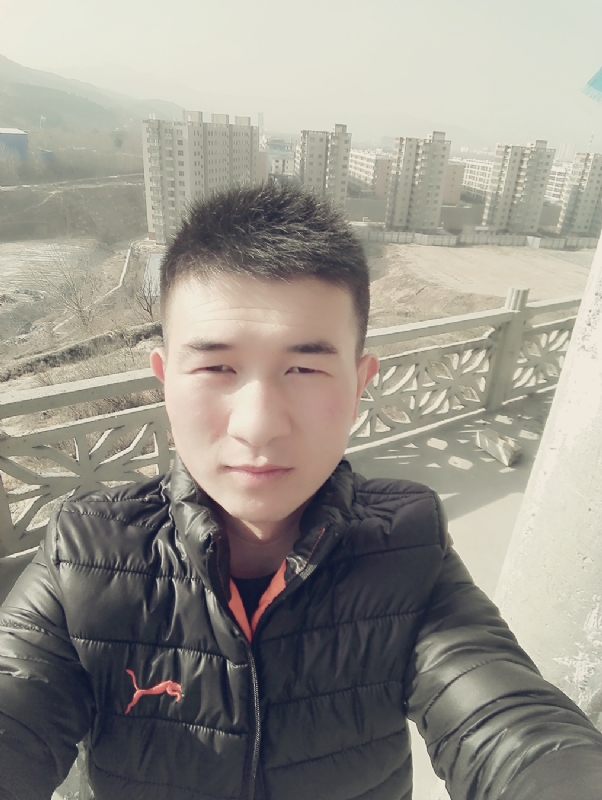 兵心依旧的第一张照片--百色相亲服务中心