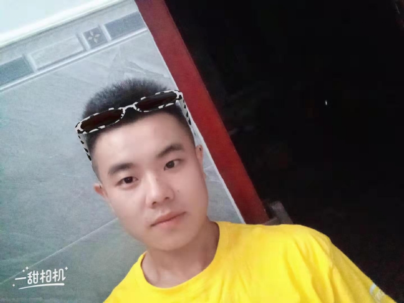 建国90周年的学渣的第一张照片--百色相亲服务中心