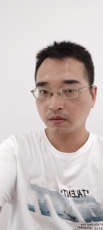 辉哥的第一张照片--百色相亲服务中心